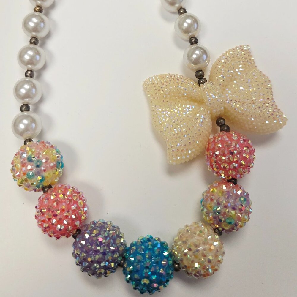 Girls Bubble Chunky Bead Necklace - Adorable sparkle bow and "pearls"